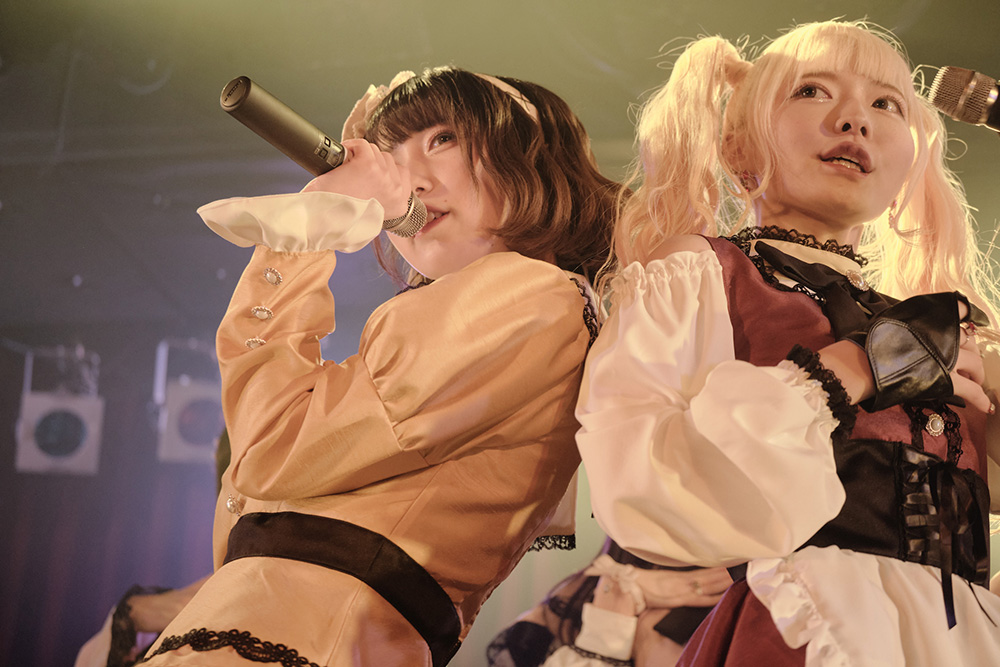 Chick-flick、ジャジーな魅力満載のデビューライブ「Chick-flick 1st LIVE 「episode Ⅰ」」で涙の門出！