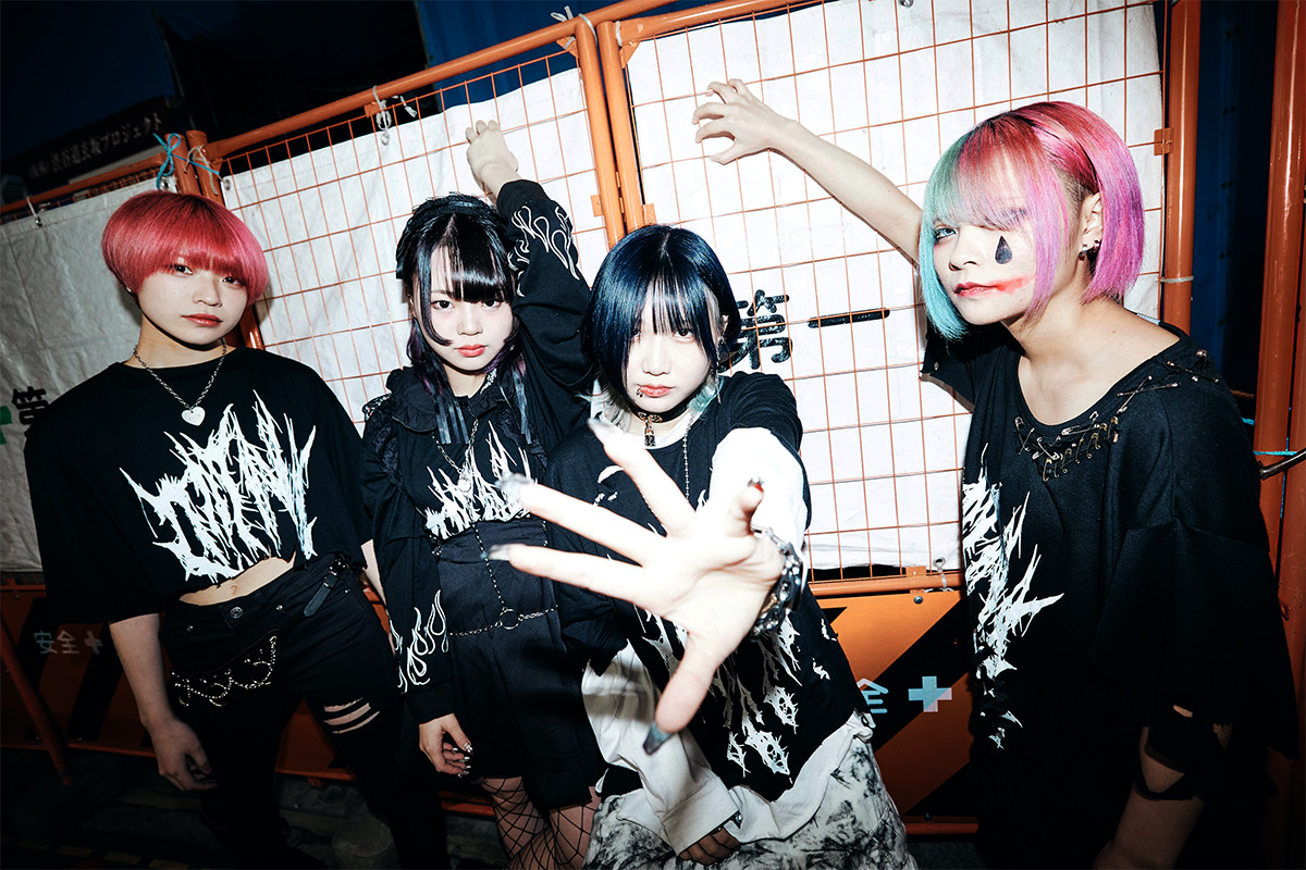 OMNI666のメンバーに触れ、アイドルの世界にも、意志をしっかりと持ったロックアーティストがいるのに気付けたのは、すごく良かった。 OMNI666インタビュー2