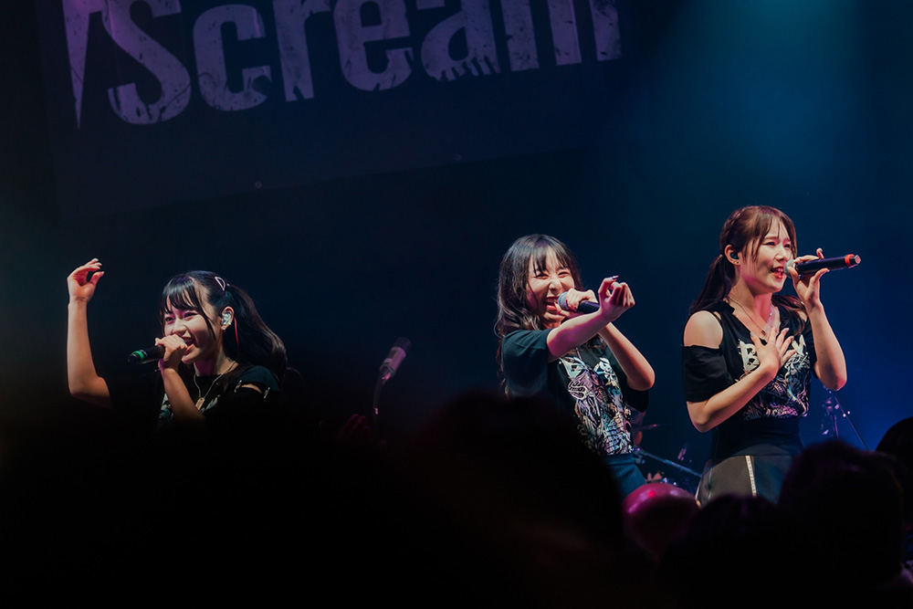 メタル系スクリーミングアイドル “Broken By The Scream”が、11月18日のワンマンライブを以って流鏑馬アヤメと雲林院カグラが卒業！ネクストフェイズに突入！
