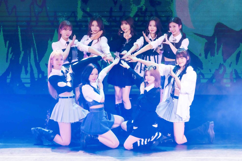 NiziU、初の海外公演！2月14日(水)に台北・Taipei International Convention Centerにてファンコンサートを開催し、ファン大熱狂！！  人気曲のオンパレードと、現地のオーディエンスとのコミュニケーションで来場のファンを魅了！！