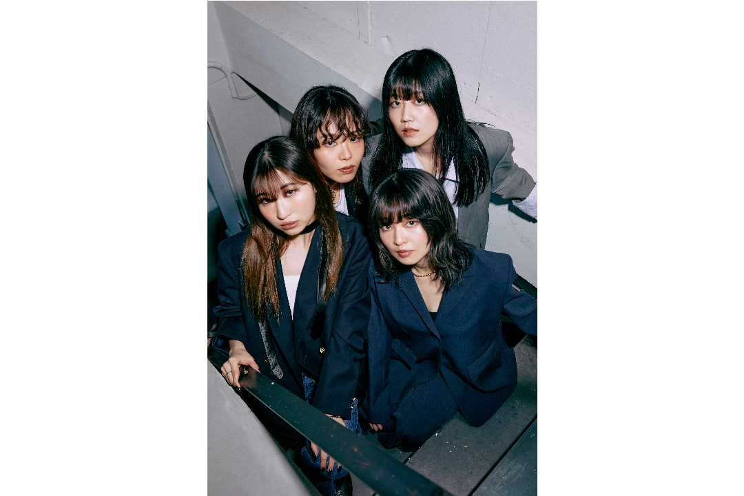話題沸騰中の4人組ガールズバンドCHIANZが夏の終わりぴったりな新曲を