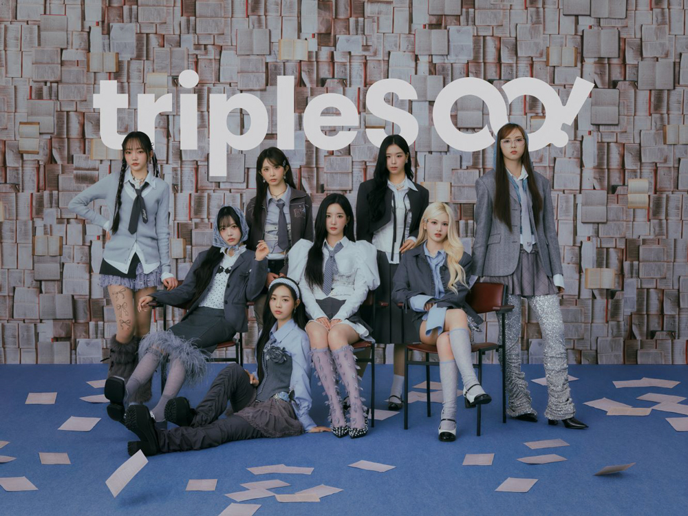 tripleS マユ Premier Class Objekt AA403A tripleS ∞! マユ Premier Class Objekt 403A - メルカリ