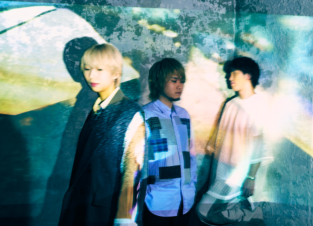 あたらよ、ミニアルバム『泡沫の夢は幻に』より『夜空を蝕んで』のミュージックビデオを公開。約4年ぶりにバンドが出演する映像作品。