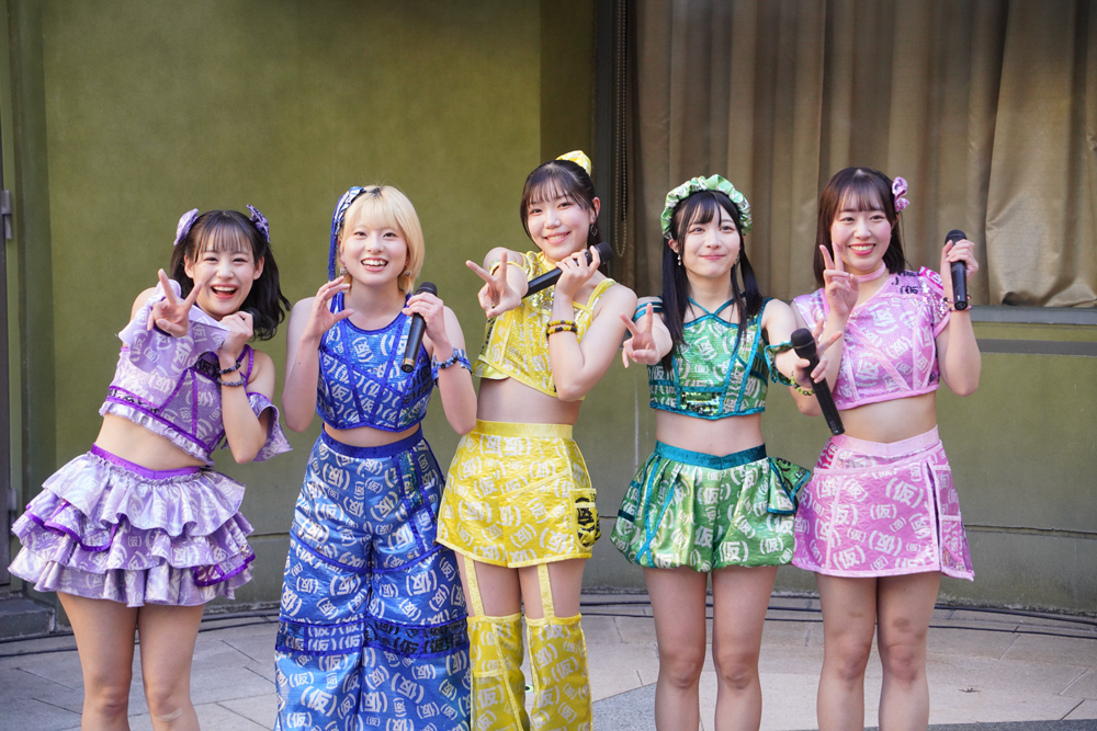 12月28日　アップアップガールズ（仮）川崎ラ チッタデッラ 中央噴水広場フリーライブ ライブレポート