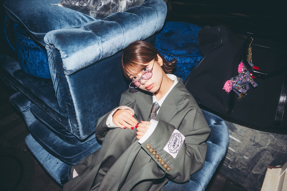  asmi、新曲「JUNK AND PONG」5月13日(水)配信リリース！6月10日(火)発売CDシングル「あわ」の収録楽曲が明らかに