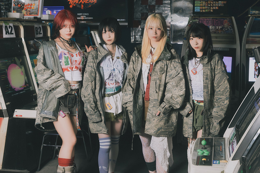 MIC RAW RUGA / XOXO EXTREME