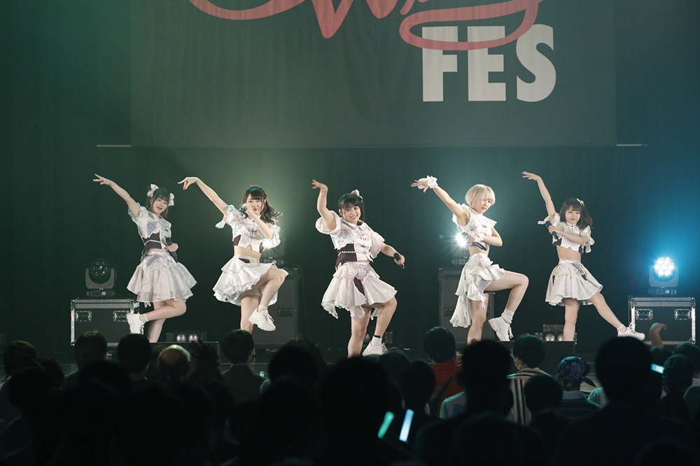 LIVE