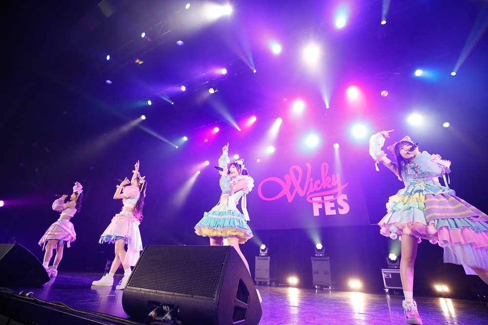 LIVE