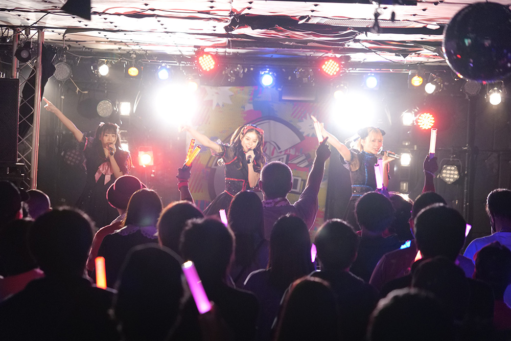 LIVE