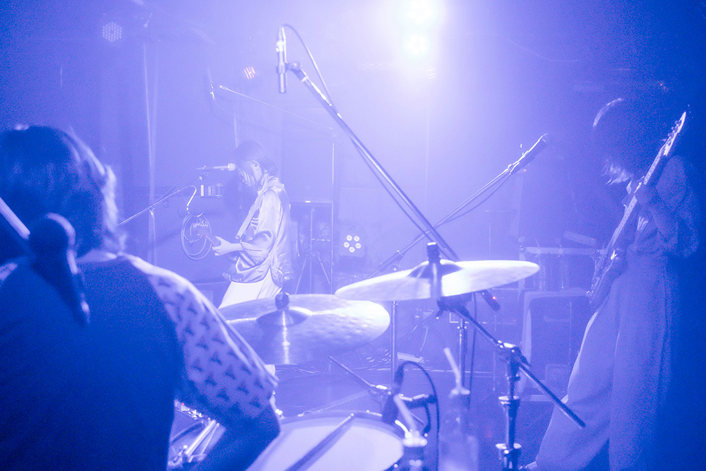 LIVE