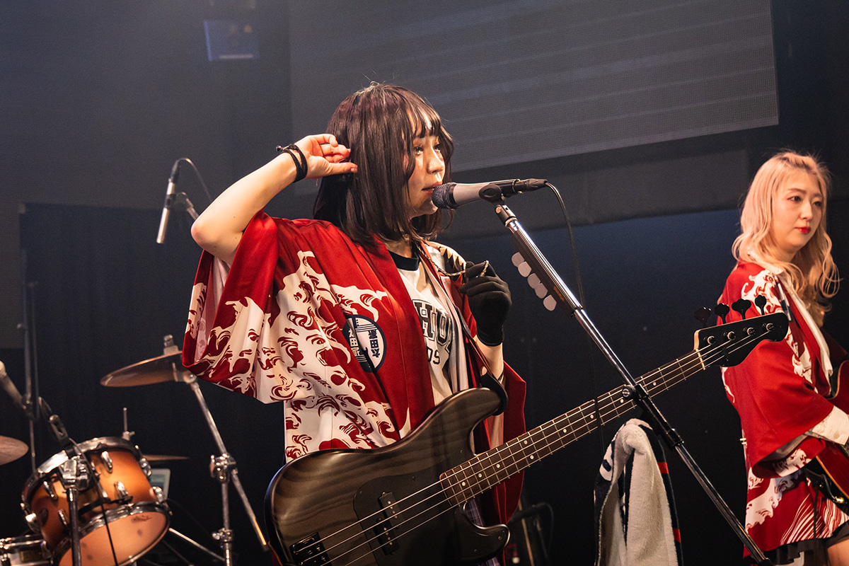 LIVE