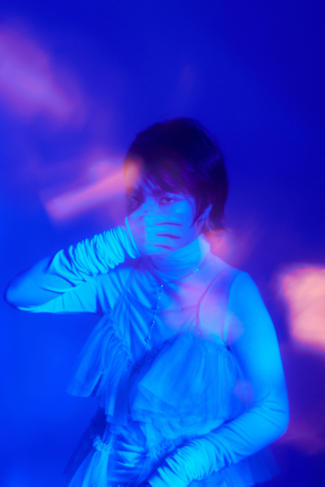 208601_mzsrz_Apic
