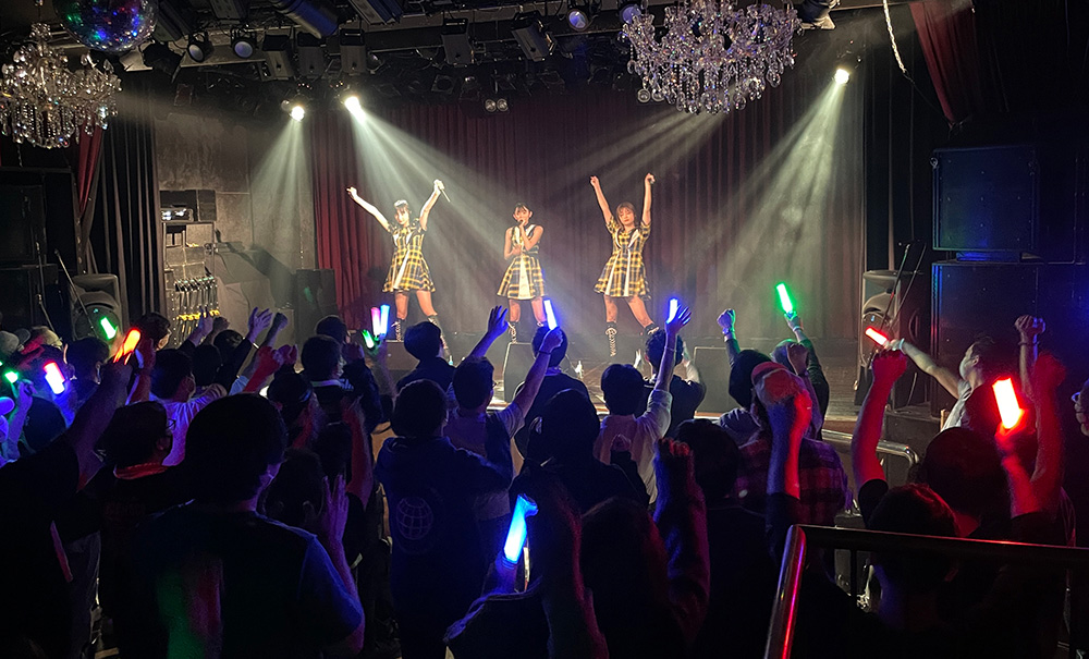 LIVE