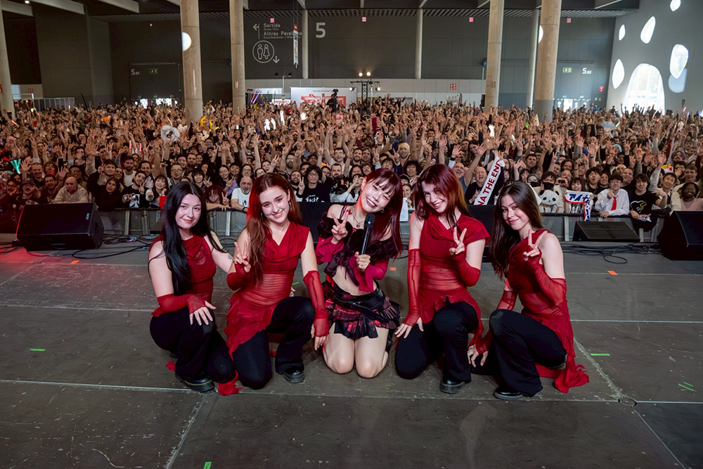 AiNA_Barcelona_1_photobyAngel R. Molina.jpg