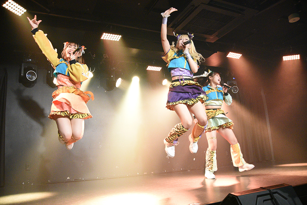 LIVE