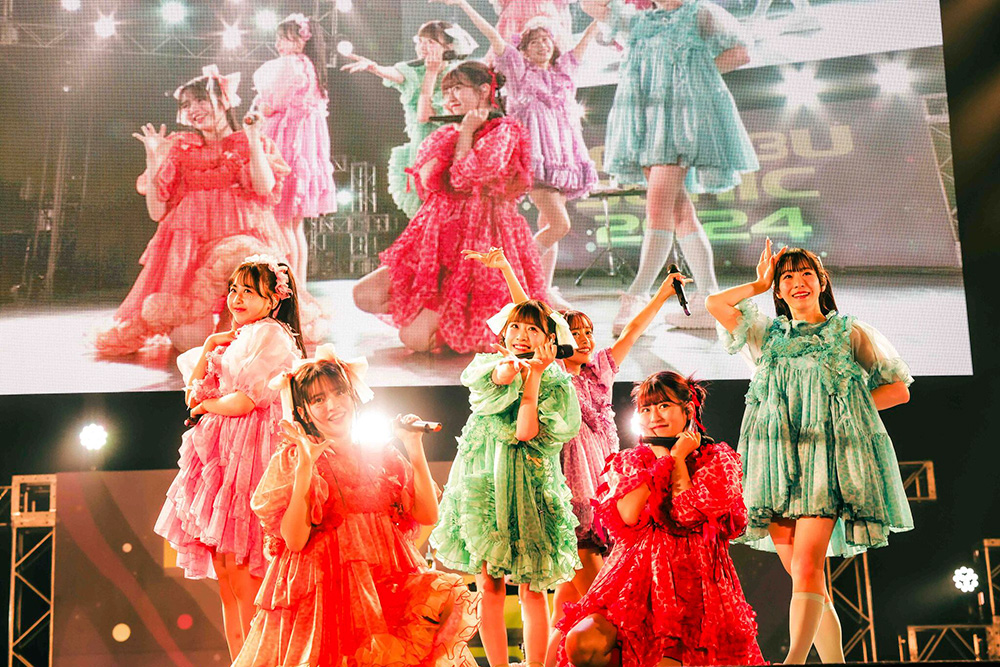 FRUITS ZIPPER ライブ＆囲み取材レポート】 FRUITS ZIPPERが悲願の