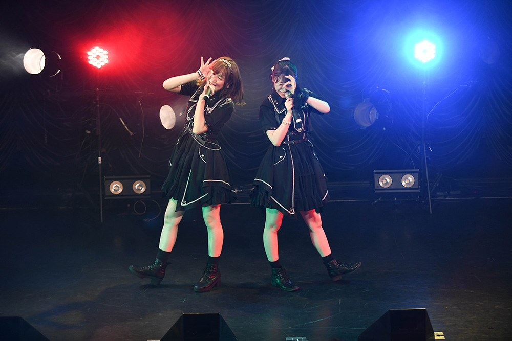LIVE