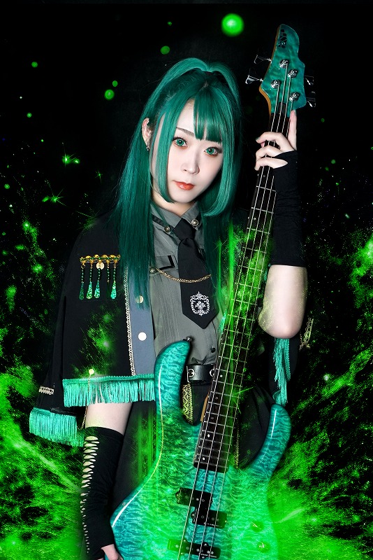 過去に音源化した楽曲たちを、今のFullMooNとしてリ・アレンジして収録